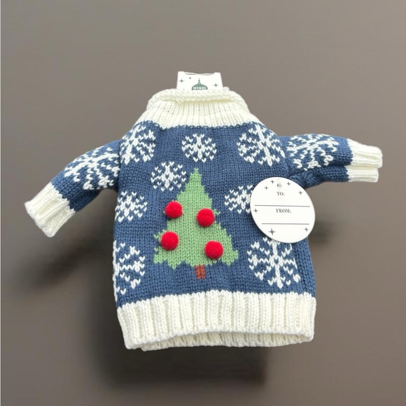 🍷Cute Sweater Wine 🍷 Bottle Cover - Picture 1 of 1